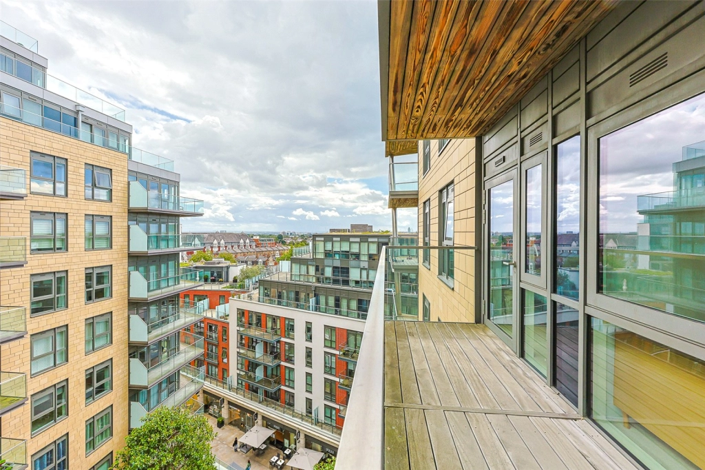 2 bedrooms apartments/flats for sale in Longfield Avenue, Ealing - W5 view 11