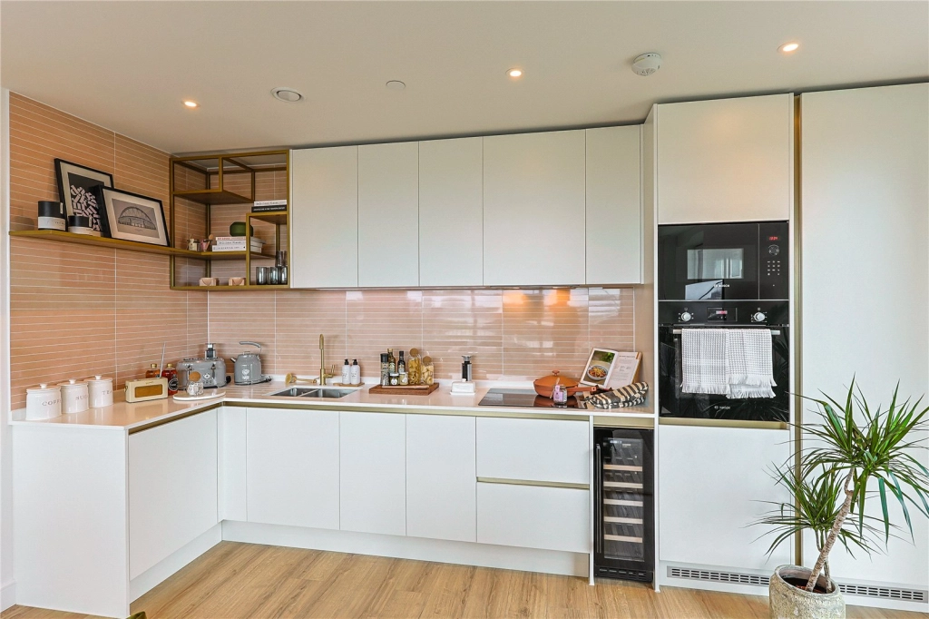 3 bedrooms apartments/flats for sale in Quay Walk, Wembley - HA0 view 2