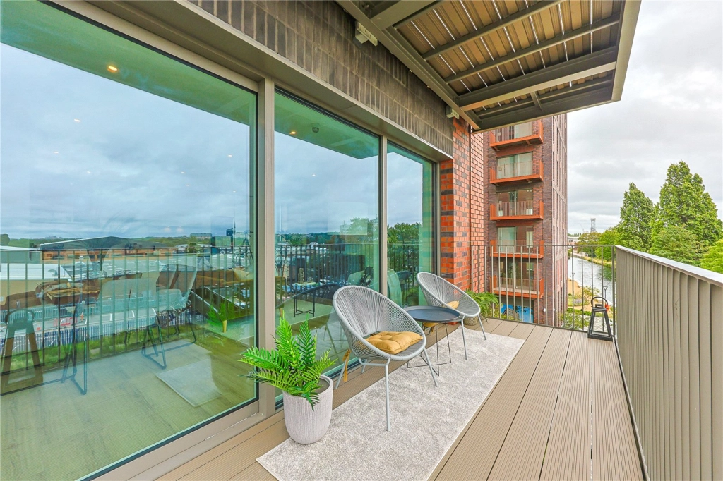 3 bedrooms apartments/flats for sale in Quay Walk, Wembley - HA0 view 16