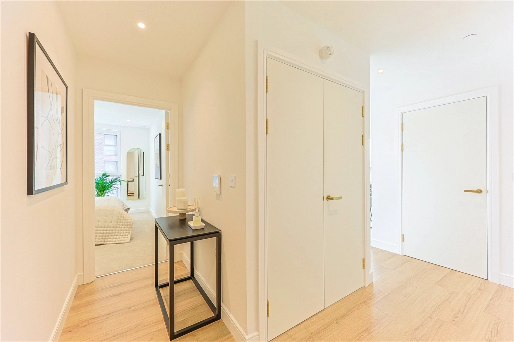 3 bedrooms apartments/flats for sale in Quay Walk, Wembley - HA0 view 13