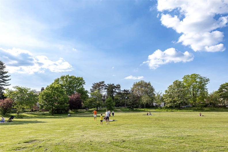2 bedrooms apartments/flats for sale in Bookbinder Point, Bollo Lane, Acton - W3 view 6