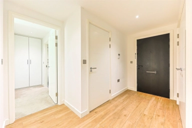 Beaufort Square, Beaufort Park, Colindale - NW9 view 12