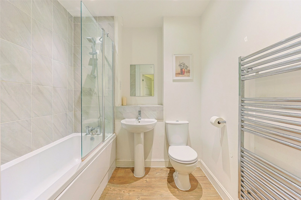 1 bedroom apartments/flats for sale in Grahame Park Way, Colindale - NW9 view 8