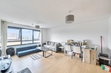 Mannock Close, Colindale - NW9 view 5