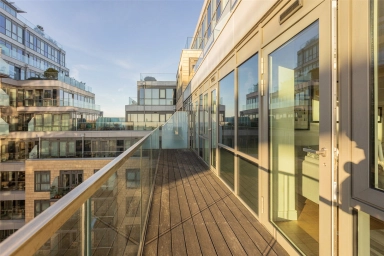 Longfield Avenue, Ealing - W5 view 20