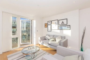 Longfield Avenue, Ealing - W5 view 5