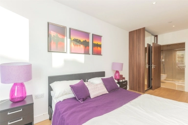 Longfield Avenue, Ealing - W5 view 3