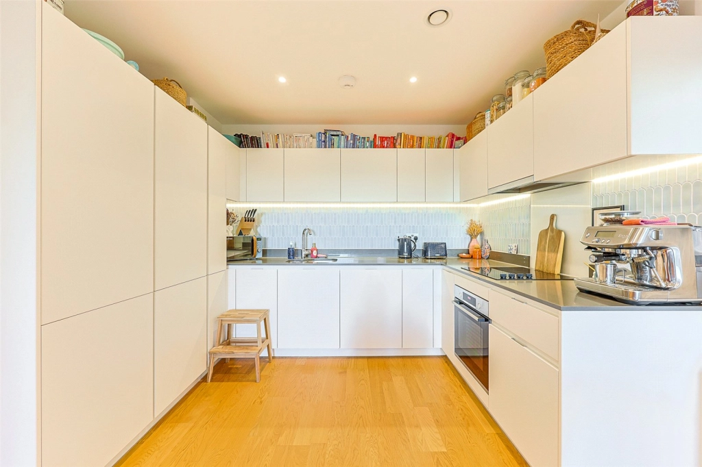 1 bedroom apartments/flats for sale in Samara Drive, Southall - UB1 view 7