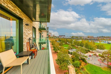 Greenleaf Walk, Southall - UB1 view 9