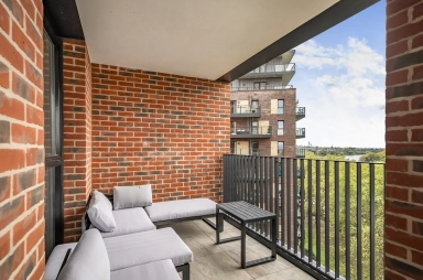 Shearwater Drive, Hendon Waterside - NW9 view 16