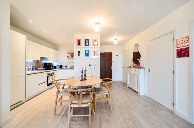 Shearwater Drive, Hendon Waterside - NW9 view 7