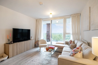 Shearwater Drive, Hendon Waterside - NW9 view 5