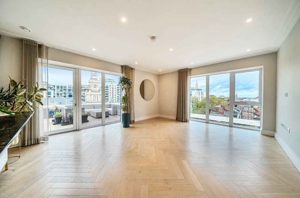 3 bedrooms apartments/flats for sale in Filmworks Walk, Ealing - W5 view 1