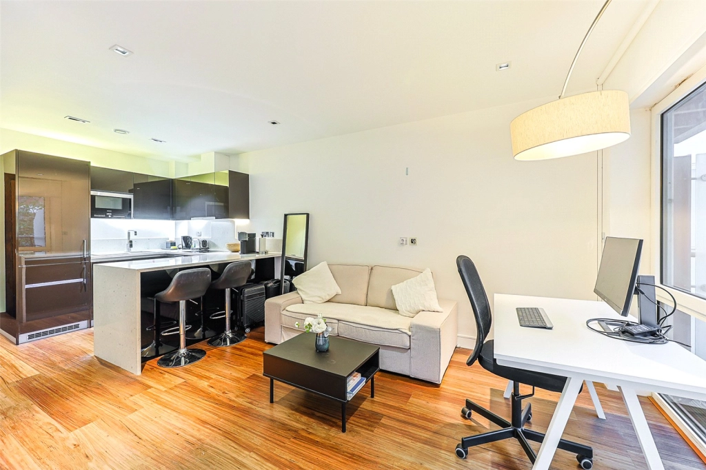 1 bedroom apartments/flats for sale in Longfield Avenue, Ealing - W5 view 5