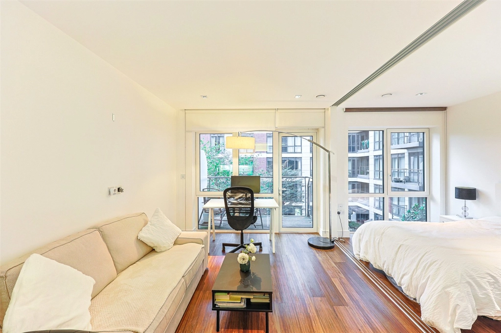 1 bedroom apartments/flats for sale in Longfield Avenue, Ealing - W5 view 3