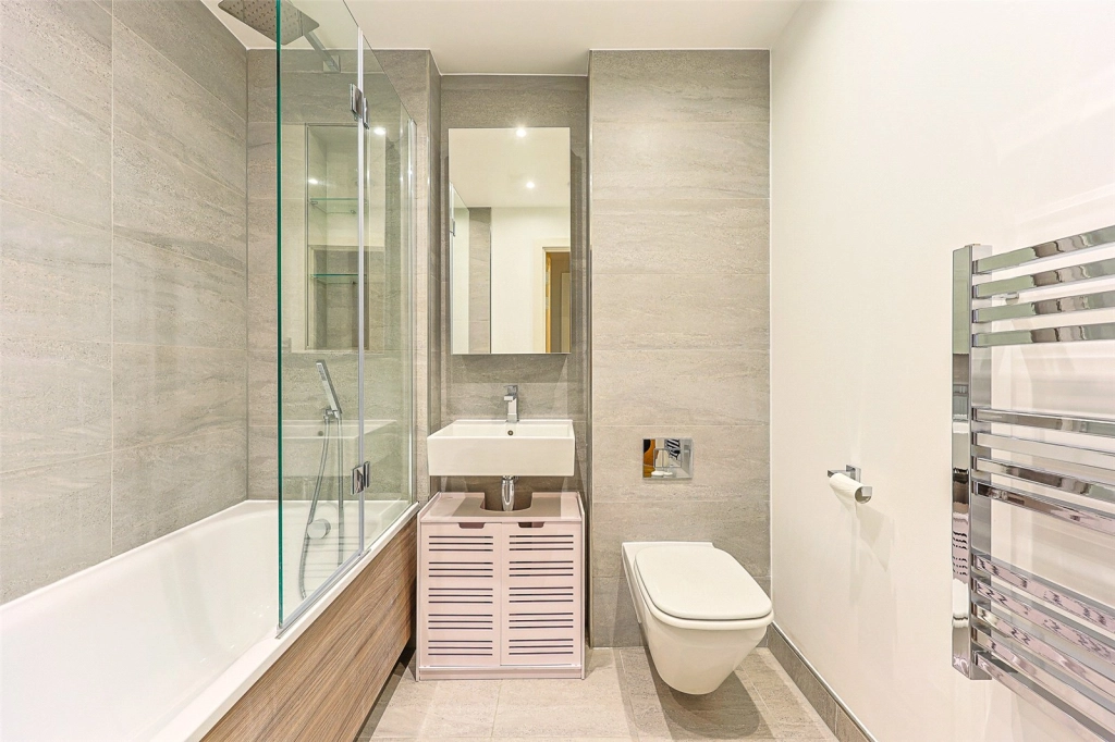 2 bedrooms apartments/flats for sale in Lismore Boulevard, Colindale Garden, Colindale - NW9 view 5