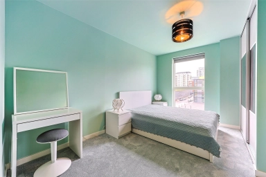Lismore Boulevard, Colindale Garden, Colindale - NW9 view 4
