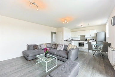 Coxwell Boulevard, Colindale - NW9 view 3