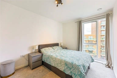 Coxwell Boulevard, Colindale - NW9 view 8