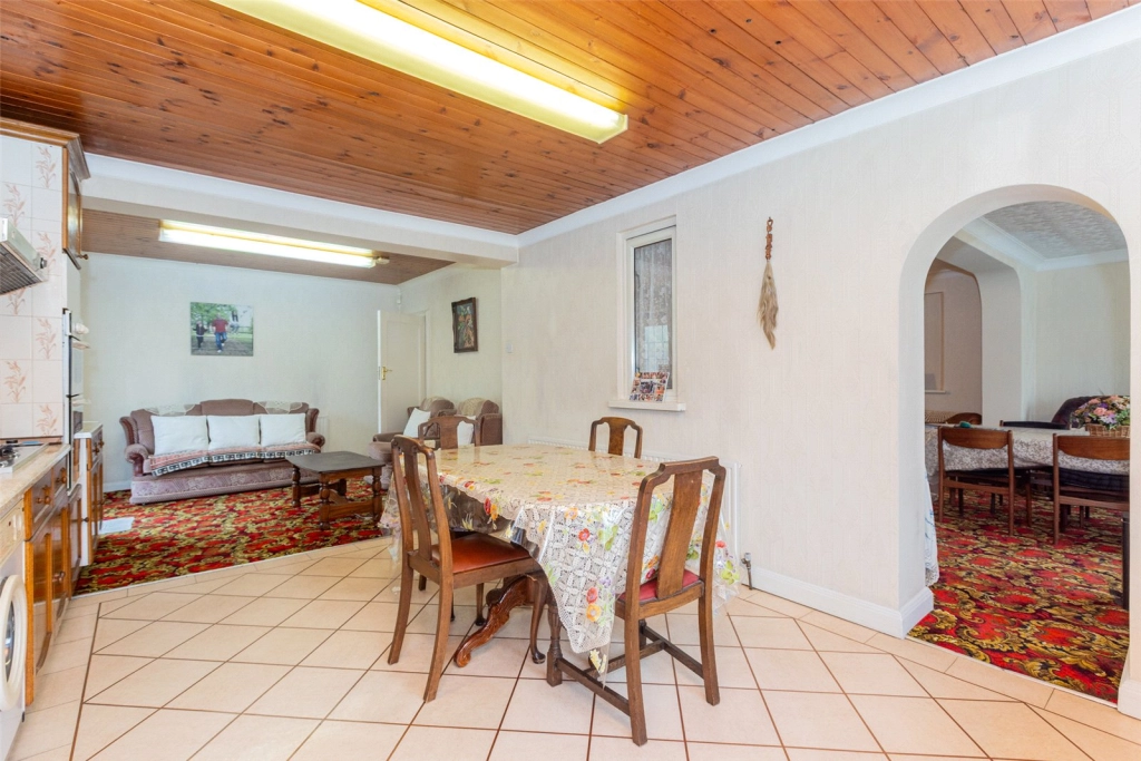 4 bedrooms houses for sale in Barn Hill, Wembley - HA9 view 8