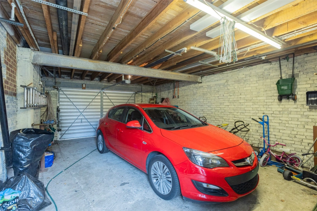 4 bedrooms houses for sale in Barn Hill, Wembley - HA9 view 19