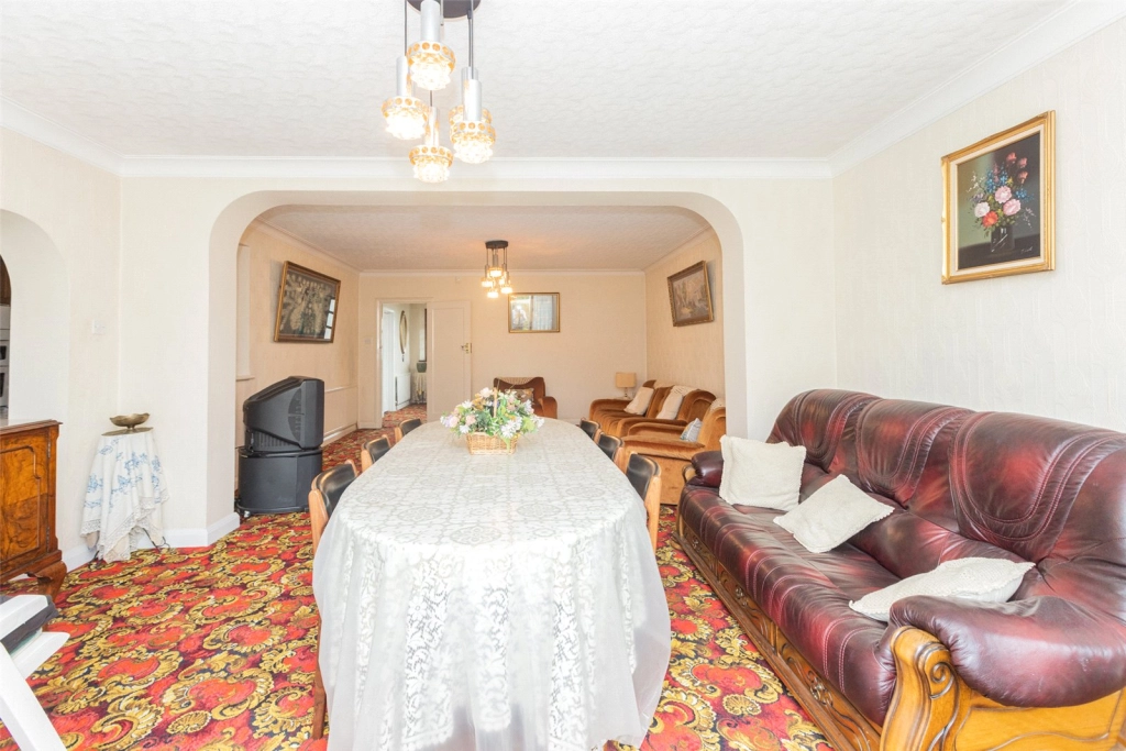 4 bedrooms houses for sale in Barn Hill, Wembley - HA9 view 5