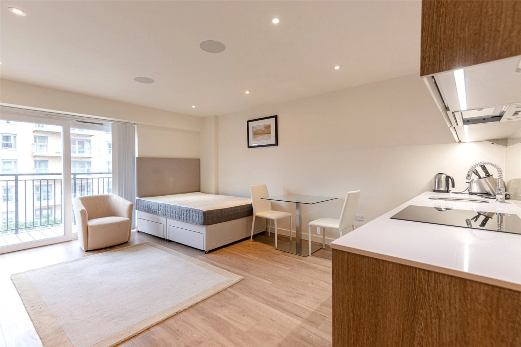 Studio apartments/flats for sale in Beaufort Square, Beaufort Park, Colindale - NW9 view 3