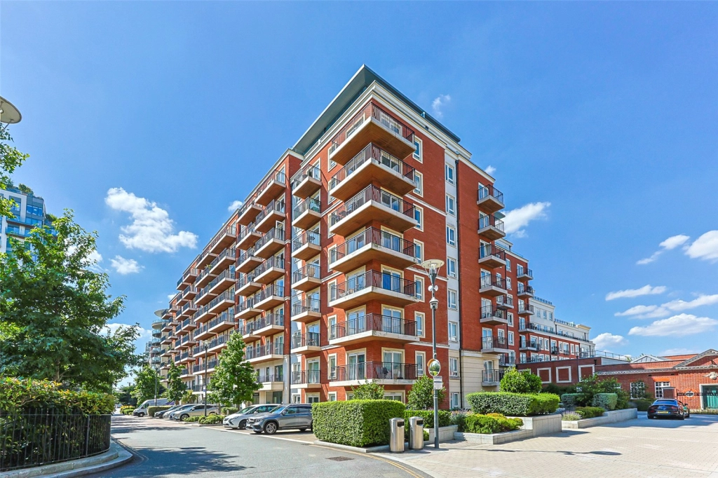 Studio apartments/flats for sale in Beaufort Square, Beaufort Park, Colindale - NW9 view 1