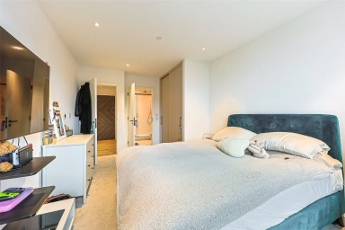 Cedrus Avenue, Southall - UB1 view 5