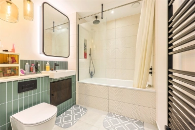 Cedrus Avenue, Southall - UB1 view 16