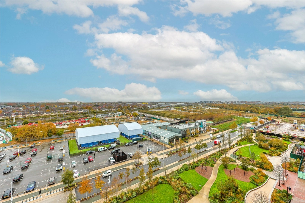 2 bedrooms apartments/flats for sale in Cedrus Avenue, Southall - UB1 view 10