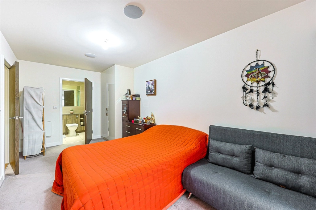 2 bedrooms apartments/flats for sale in East Drive, Beaufort Park, Colindale - NW9 view 11