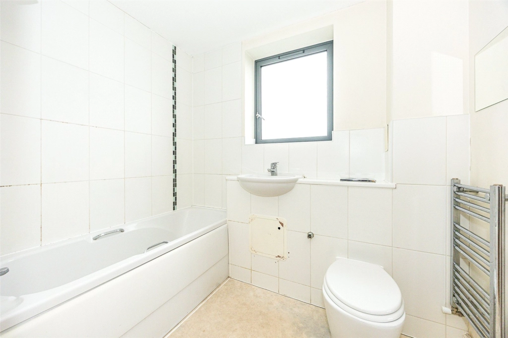 2 bedrooms apartments/flats for sale in Lingard Avenue, Colindale - NW9 view 9