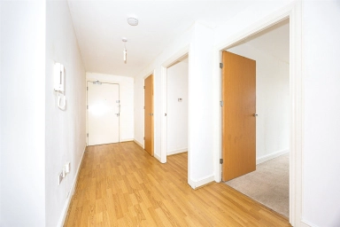 Lingard Avenue, Colindale - NW9 view 14