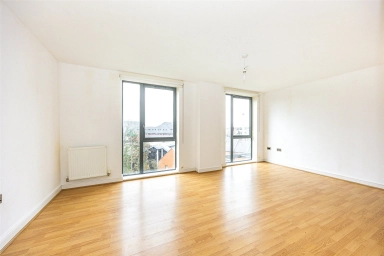 Lingard Avenue, Colindale - NW9 view 4