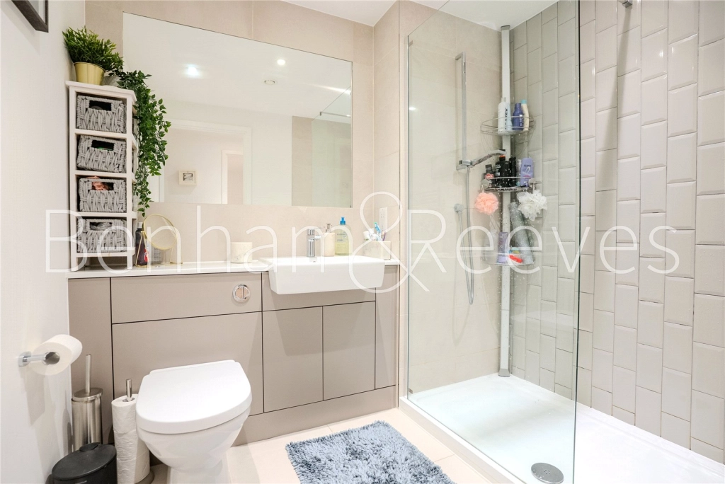 1 bedroom apartments/flats for sale in Caversham Road, Beaufort Park, Colindale - NW9 view 8