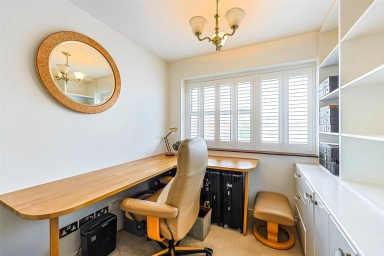 Hardwick Green, Ealing - W13 view 14