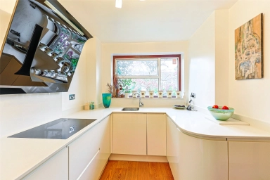 Hardwick Green, Ealing - W13 view 4