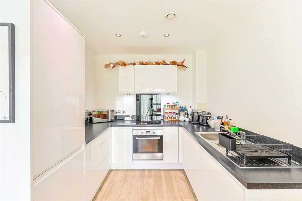 2 bedrooms apartments/flats for sale in Westmoreland Road, Colindale - NW9 view 7