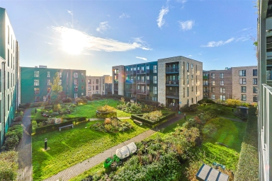 Telegraph Avenue, Colindale - NW9 view 11