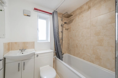 Colindeep Lane, Colindale - NW9 view 7