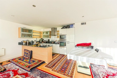 Heritage Avenue, Beaufort Park, Colindale - NW9 view 3