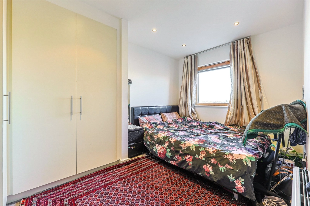 3 bedrooms apartments/flats for sale in Heritage Avenue, Beaufort Park, Colindale - NW9 view 5