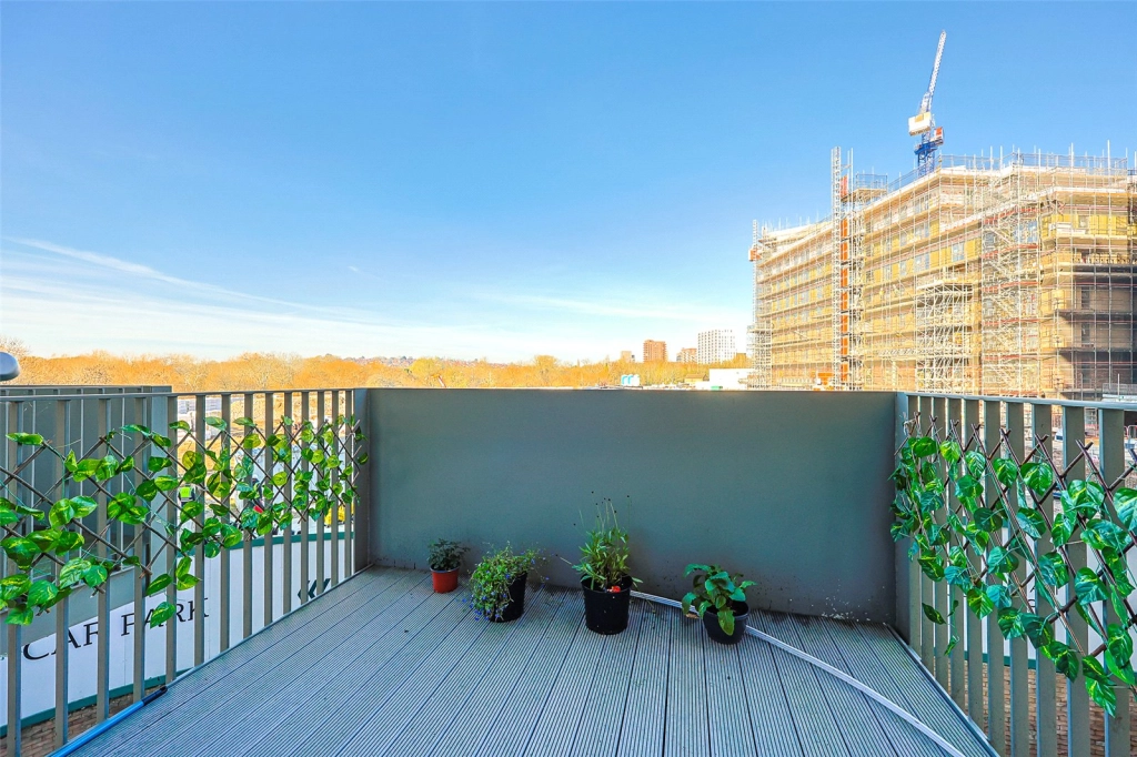 2 bedrooms apartments/flats for sale in Moorhen Drive, Colindale - NW9 view 8