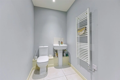 Moorhen Drive, Colindale - NW9 view 12