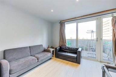 Moorhen Drive, Colindale - NW9 view 1