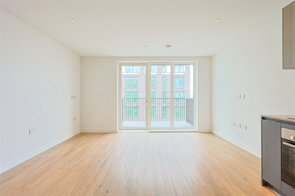 1 bedroom apartments/flats for sale in Cedrus Avenue, Southall - UB1 view 3