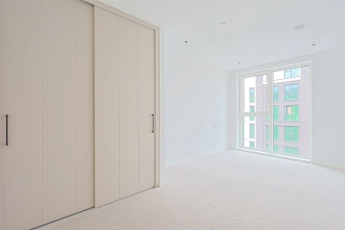 Cedrus Avenue, Southall - UB1 view 6