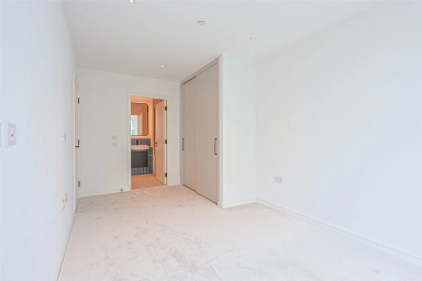 Cedrus Avenue, Southall - UB1 view 16