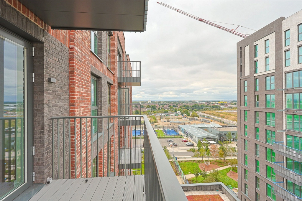 1 bedroom apartments/flats for sale in Cedrus Avenue, Southall - UB1 view 9